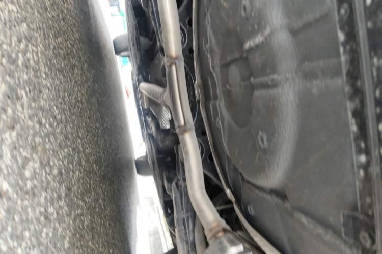 Used Hongqi H5 2024 2.0T Automatic Smart Connect Flagship Edition Chassis Rear