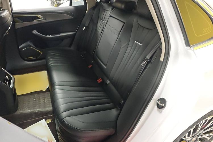 Used Hongqi H5 2024 1.5T HEV Smart Connect Flagship Edition Interior 4