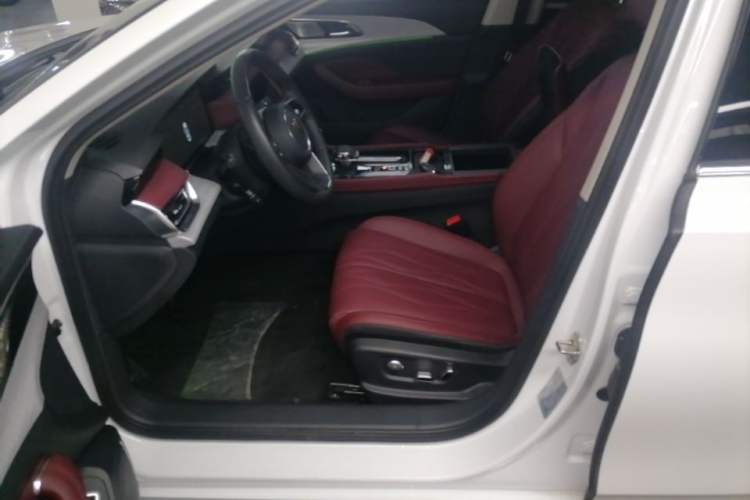 Used Hongqi H5 2024 2.0T Automatic Smart Connect Flagship Edition Left Front Seat