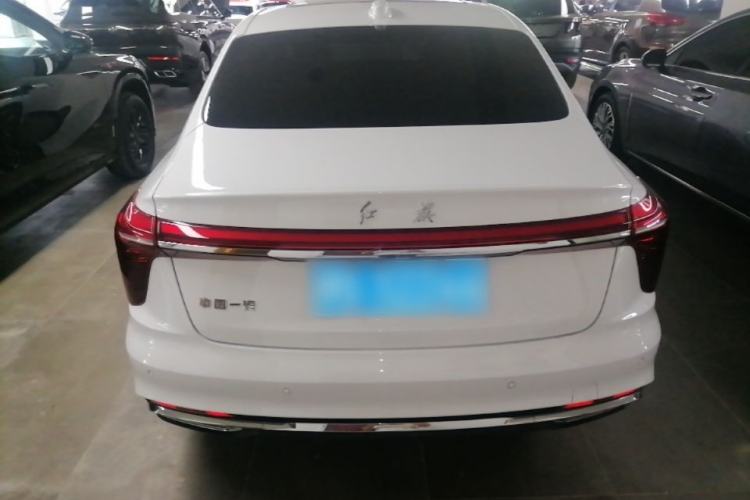 Used Hongqi H5 2024 2.0T Automatic Smart Connect Flagship Edition Rear