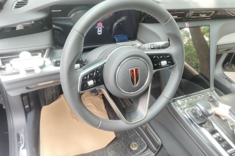 Used Hongqi H5 2024 2.0T Automatic Smart Connect Flagship Edition Steering Wheel