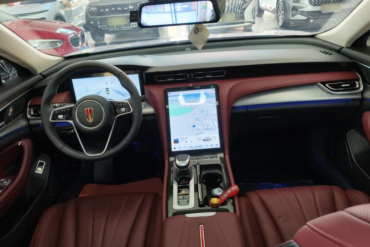 Used Hongqi H5 2024 2.0T Automatic Smart Connect Flagship Edition Interior 2