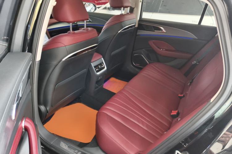 Used Hongqi H5 2024 2.0T Automatic Smart Connect Flagship Edition Interior 4