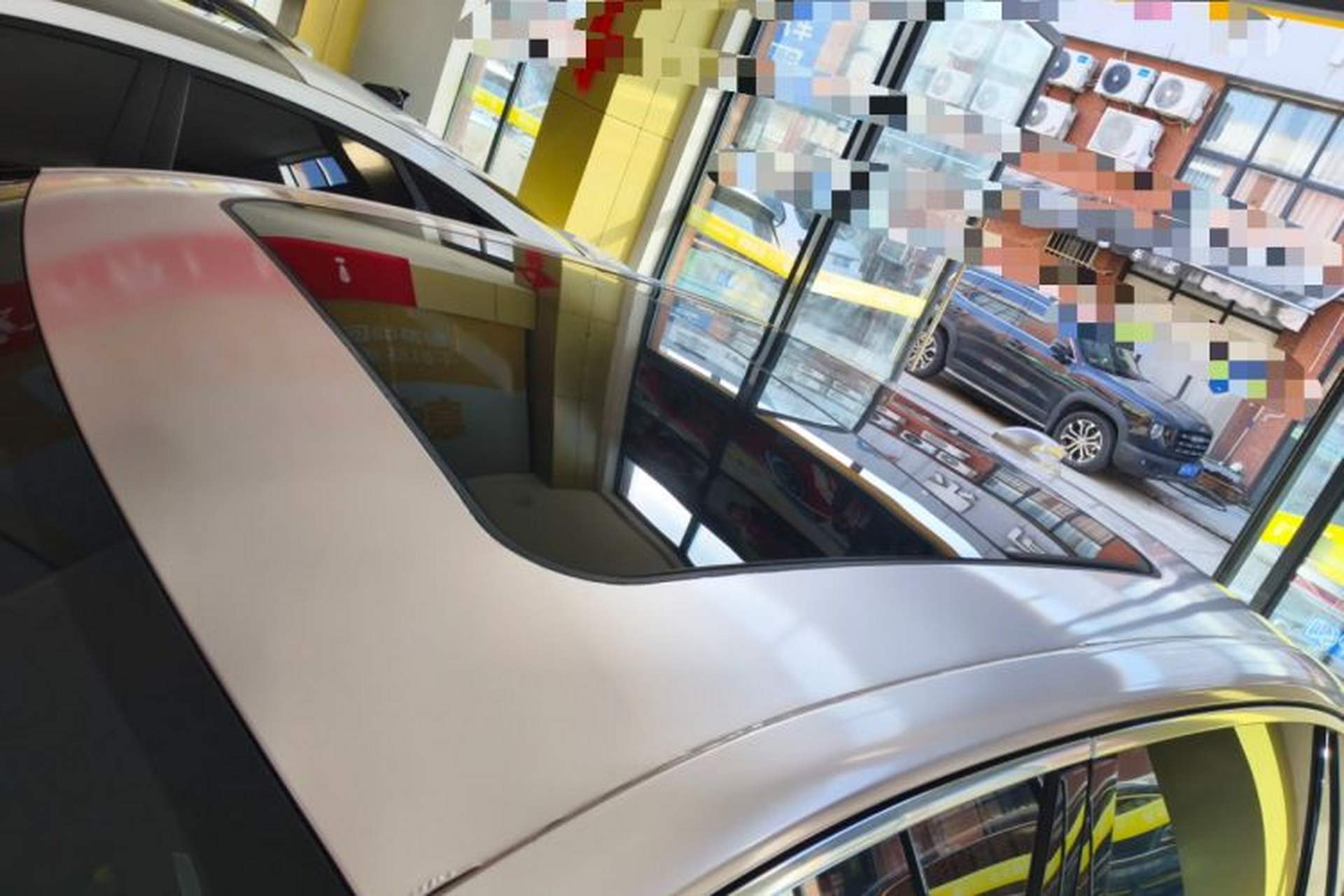 Used Hongqi H5 2024 2.0T Automatic Smart Connect Flagship Edition Roof