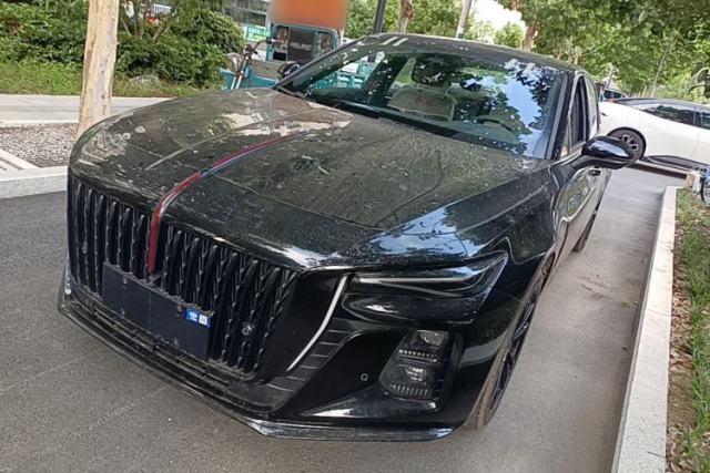 Used Hongqi H5 2025 Model 2.0T Automatic Xuan Ying 2 Million Units Commemorative Edition