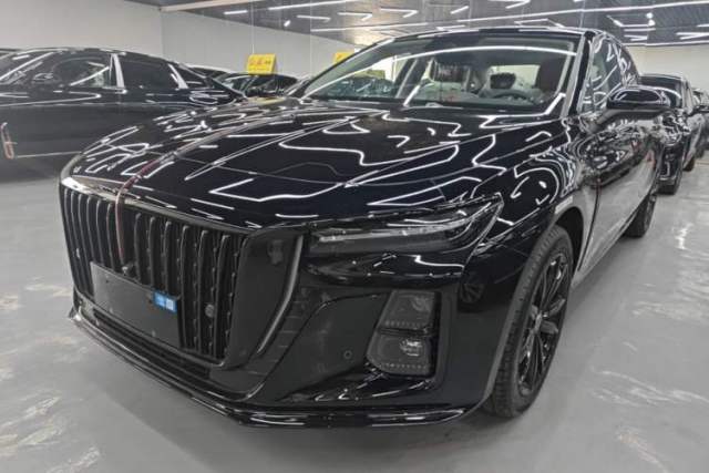 Used Hongqi H5 2025 Model 2.0T Automatic Xuan Ying 2 Million Units Commemorative Edition