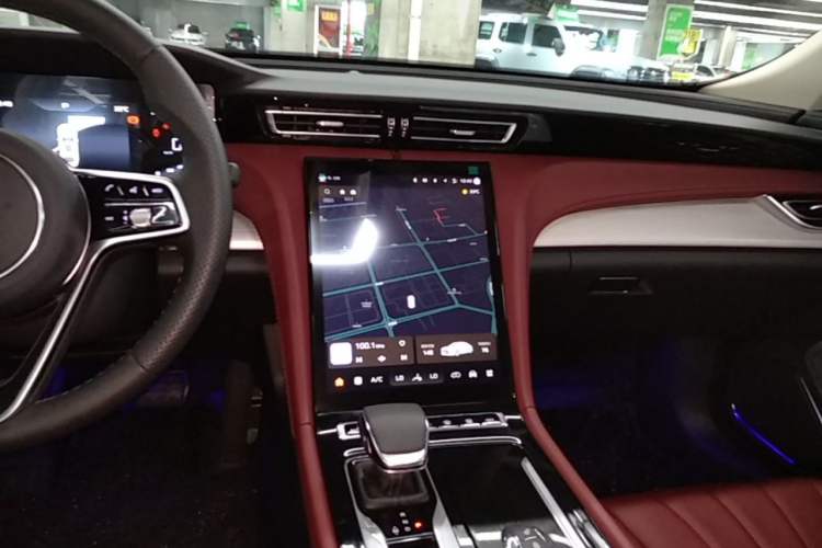 Used Hongqi H5 2025 1.5T DCT Qiyun 500 000th Unit Commemorative Edition Audio And AC Panel