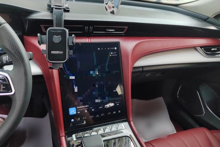Used Hongqi H5 2025 2.0T Automatic Flag Edition – 500 000 Units Commemorative Version Audio And AC Panel