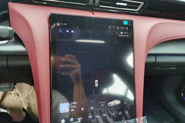Used Hongqi H5 2025 2.0T Automatic Xuan Ying Edition Audio And AC Panel