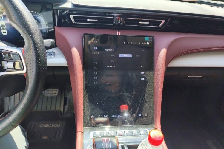 Used Hongqi H5 2025 2.0T Automatic Flag Edition – 500 000 Units Commemorative Version Audio And AC Panel