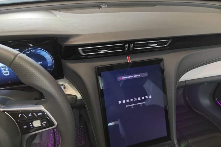 Used Hongqi H5 2025 2.0T Automatic Flagship 500 000th Unit Anniversary Edition Audio And AC Panel