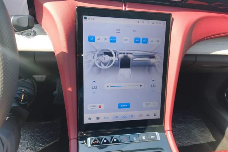 Used Hongqi H5 2025 2.0T Automatic Xuan Ying Edition Audio And AC Panel
