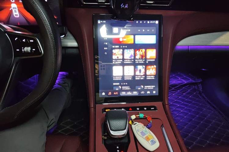 Used Hongqi H5 2025 2.0T Automatic Flag Edition – 500 000 Units Commemorative Version Audio And AC Panel