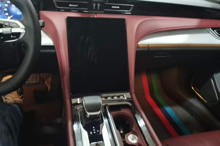 Used Hongqi H5 2025 2.0T Automatic Xuan Ying Edition Audio And AC Panel