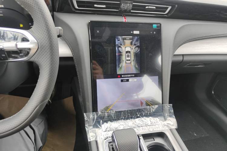 Used Hongqi H5 2025 1.5T DCT Xuan Ying Edition Audio And AC Panel