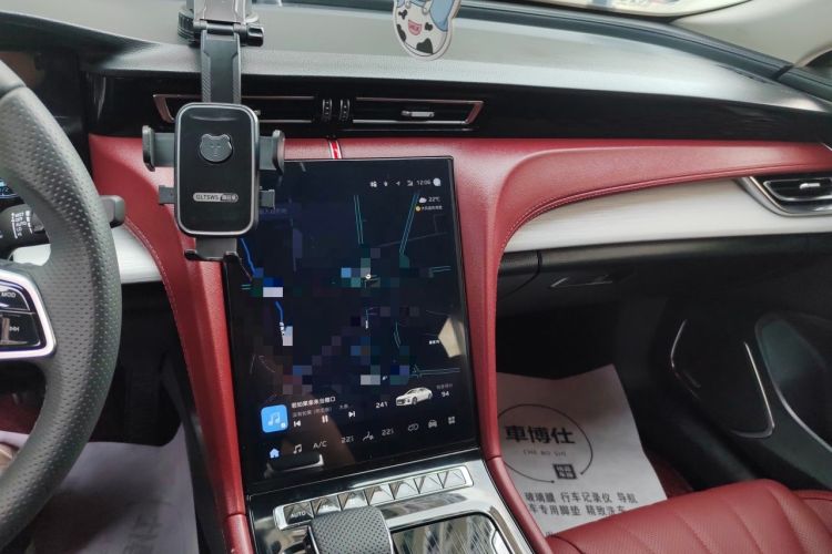 Used Hongqi H5 2025 2.0T Automatic Flag Edition – 500 000 Units Commemorative Version Audio And AC Panel