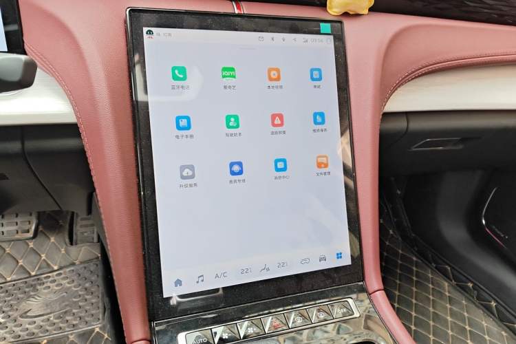 Used Hongqi H5 2025 2.0T Automatic Flag Edition – 500 000 Units Commemorative Version Audio And AC Panel