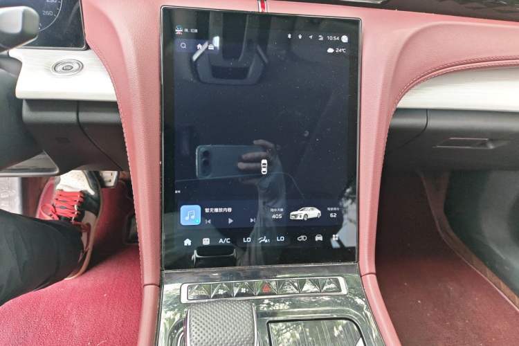 Used Hongqi H5 2025 2.0T Automatic Flag Edition – 500 000 Units Commemorative Version Audio And AC Panel