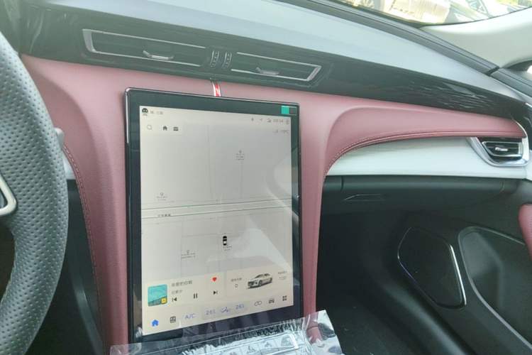 Used Hongqi H5 2025 1.5T DCT Qiyun 500 000th Unit Commemorative Edition Audio And AC Panel