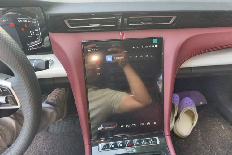 Used Hongqi H5 2025 1.5T DCT Qiyun 500 000th Unit Commemorative Edition Audio And AC Panel