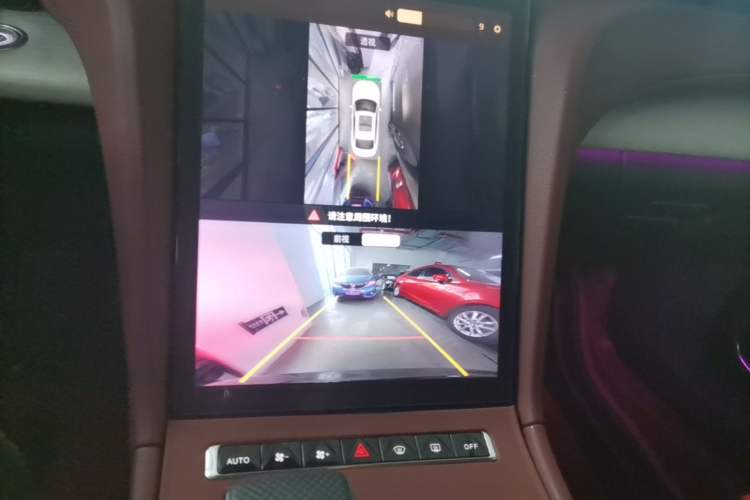 Used Hongqi H5 2025 2.0T Automatic Flag Edition – 500 000 Units Commemorative Version Audio And AC Panel
