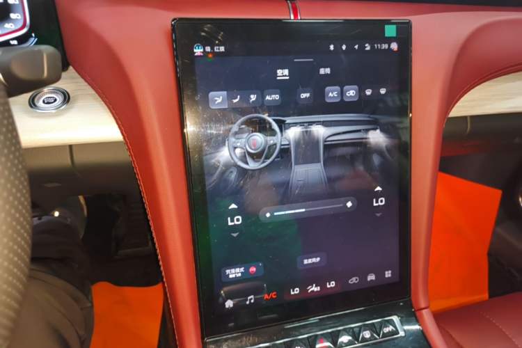 Used Hongqi H5 2025 1.5T DCT Xuan Ying Edition Audio And AC Panel