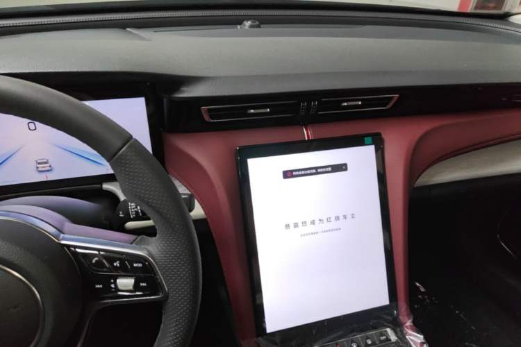 Used Hongqi H5 2025 2.0T Automatic Flagship 500 000th Unit Anniversary Edition Audio And AC Panel