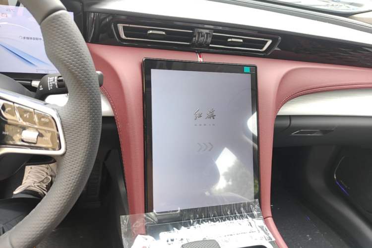 Used Hongqi H5 2025 2.0T Automatic Flagship 500 000th Unit Anniversary Edition Audio And AC Panel