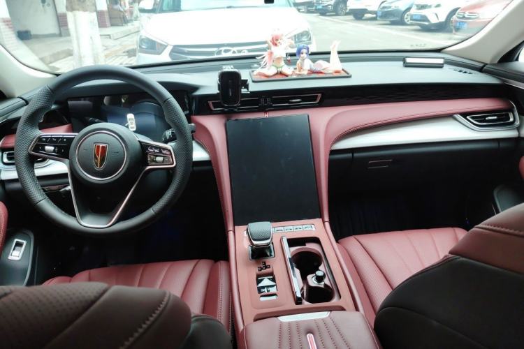 Used Hongqi H5 2025 1.5T DCT Qiyun 500 000th Unit Commemorative Edition Center Console
