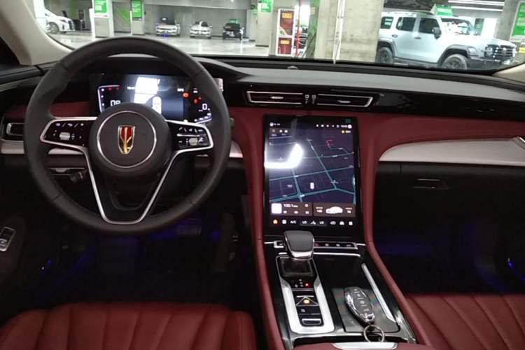 Used Hongqi H5 2025 1.5T DCT Qiyun 500 000th Unit Commemorative Edition Center Console