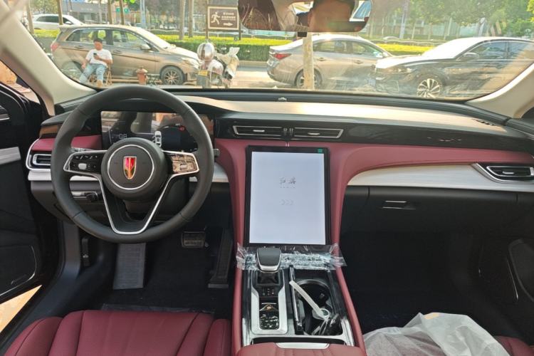 Used Hongqi H5 2025 1.5T DCT Qiyun 500 000th Unit Commemorative Edition Center Console