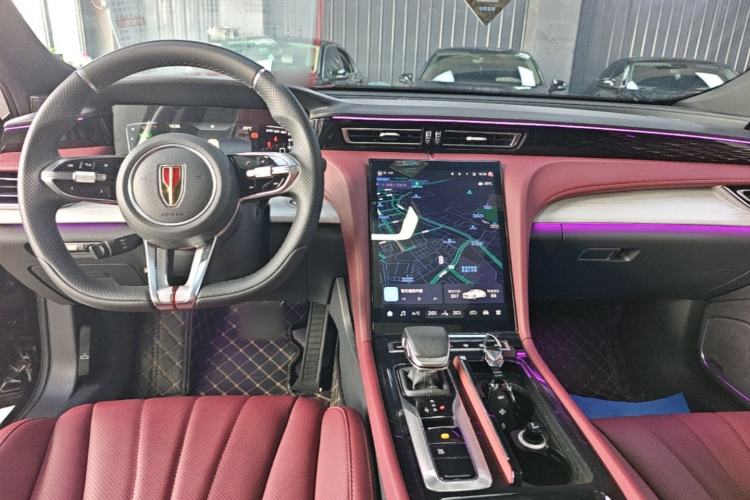 Used Hongqi H5 2025 1.5T DCT Xuan Ying Edition Center Console