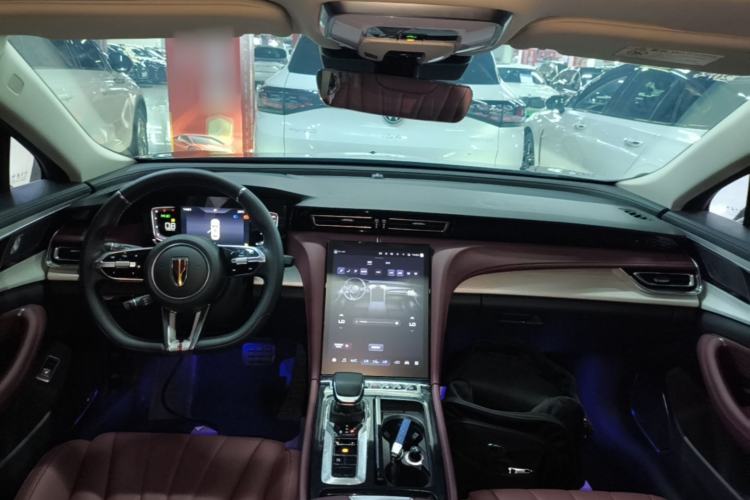 Used Hongqi H5 2025 1.5T DCT Xuan Ying Edition Center Console