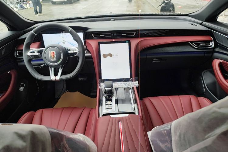 Used Hongqi H5 2025 2.0T Automatic Xuan Ying Edition Center Console