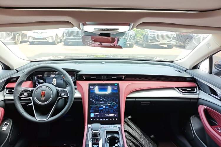 Used Hongqi H5 2025 1.5T DCT Qiyun 500 000th Unit Commemorative Edition Center Console