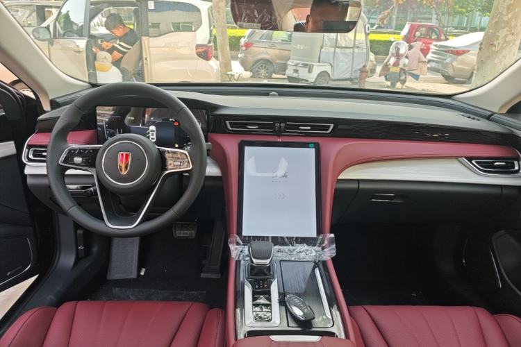 Used Hongqi H5 2025 1.5T DCT Qiyun 500 000th Unit Commemorative Edition Center Console