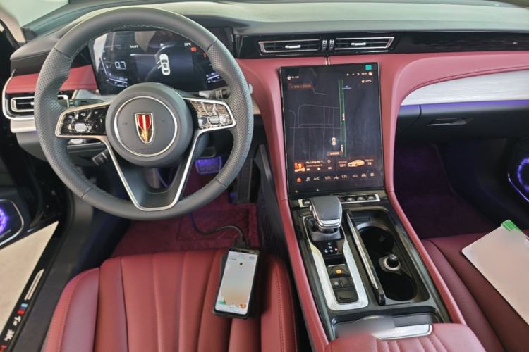 Used Hongqi H5 2025 1.5T DCT Qiyun 500 000th Unit Commemorative Edition Center Console