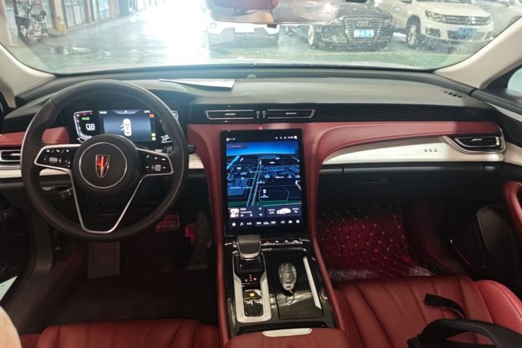 Used Hongqi H5 2025 1.5T DCT Qiyun 500 000th Unit Commemorative Edition Center Console
