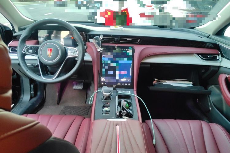 Used Hongqi H5 2025 1.5T DCT Qiyun 500 000th Unit Commemorative Edition Center Console