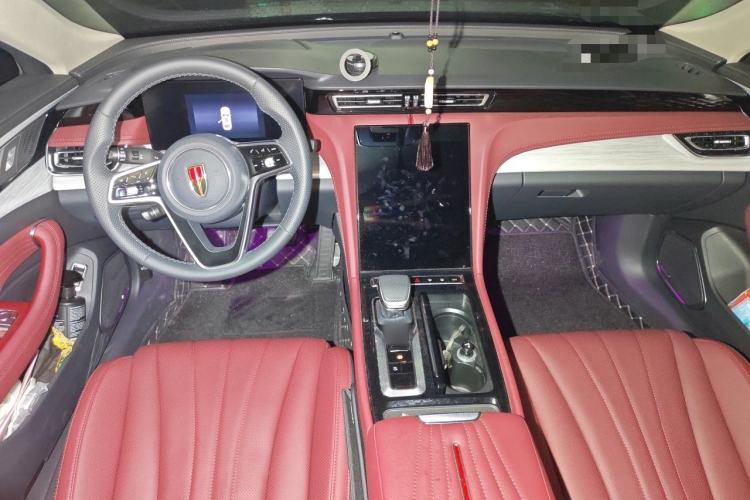 Used Hongqi H5 2025 1.5T DCT Qiyun 500 000th Unit Commemorative Edition Center Console
