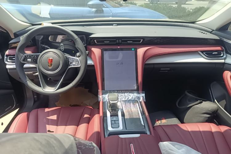 Used Hongqi H5 2025 1.5T DCT Qiyun 500 000th Unit Commemorative Edition Center Console