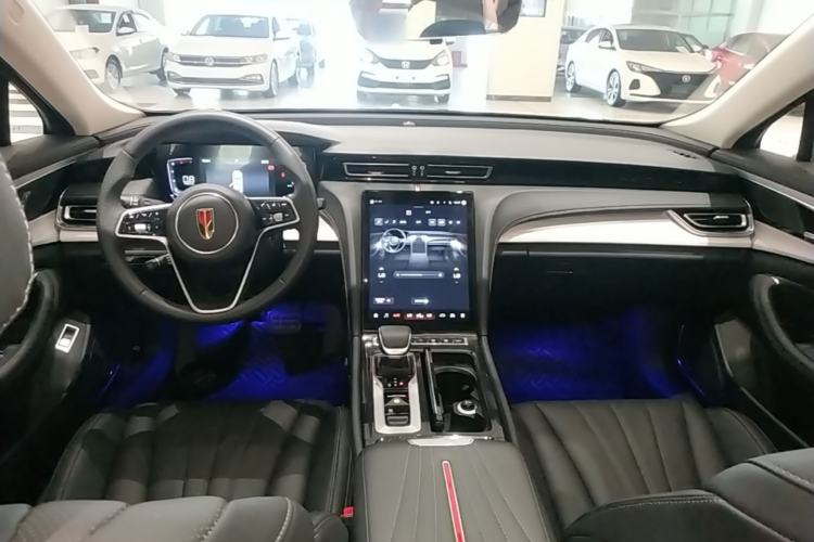 Used Hongqi H5 2025 1.5T DCT Qiyun 500 000th Unit Commemorative Edition Center Console