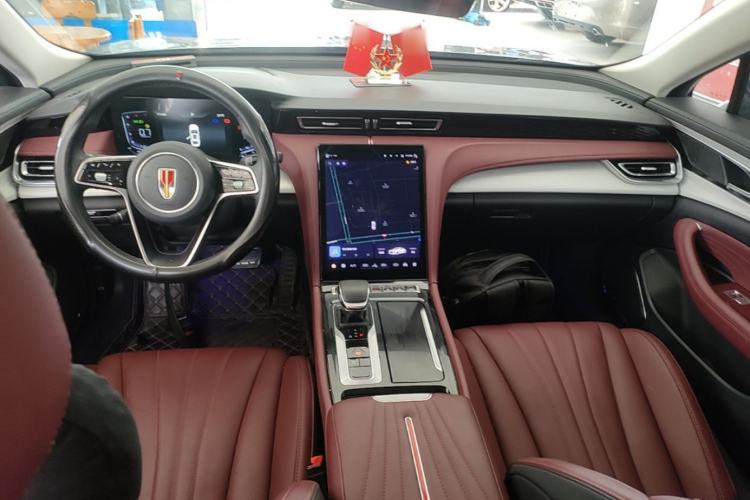 Used Hongqi H5 2025 1.5T DCT Qiyun 500 000th Unit Commemorative Edition Center Console