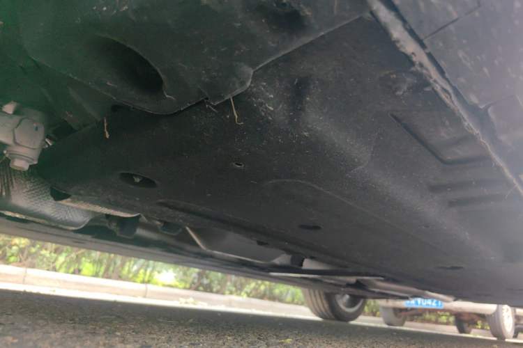 Used Hongqi H5 2025 2.0T Automatic Xuan Ying Edition Chassis Front Left