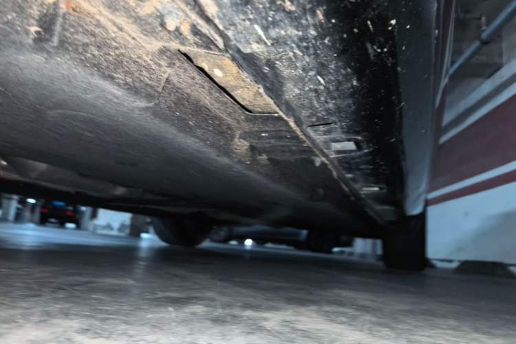 Used Hongqi H5 2025 1.5T DCT Xuan Ying Edition Chassis Front Left