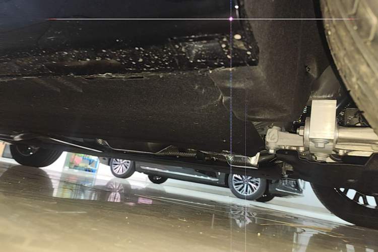 Used Hongqi H5 2025 2.0T Automatic Flag Edition – 500 000 Units Commemorative Version Chassis Front Right
