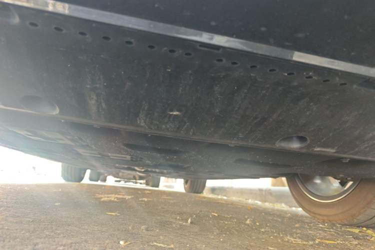 Used Hongqi H5 2025 1.5T DCT Xuan Ying Edition Chassis Front