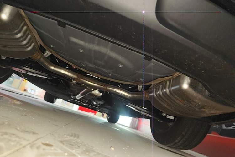 Used Hongqi H5 2025 1.5T DCT Xuan Ying Edition Chassis Rear
