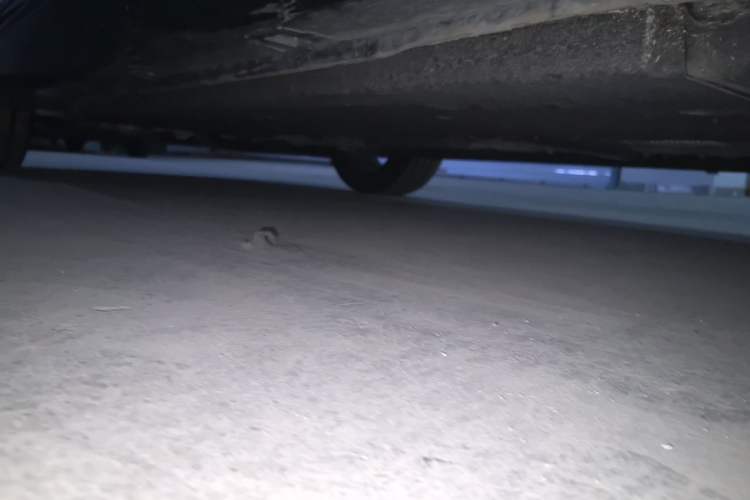 Used Hongqi H5 2025 2.0T Automatic Xuan Ying Edition Chassis Rear Left