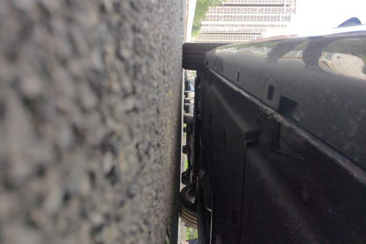 Used Hongqi H5 2025 2.0T Automatic Xuan Ying Edition Chassis Rear Left